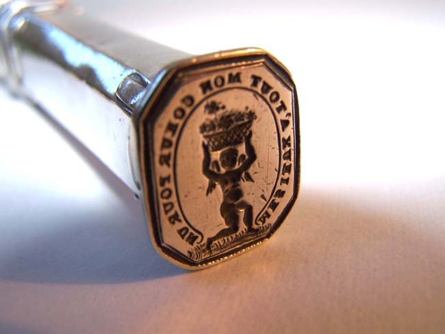 A Rare early 18th century Dutch Silver Sealing Wax Case circa 1720 with the arms of ROOSEVELT — image 3